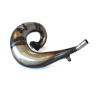 Escape de mota em metal prateado com formato curvilíneo e inscrição SGH