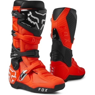 Botas de motocross vermelhas e pretas com detalhes brancos e clipes metálicos