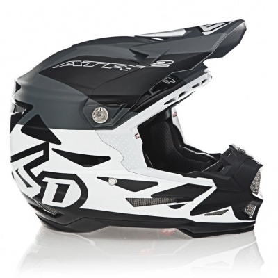 Capacete integral preto e branco para motocross com textos