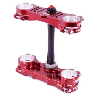 Suporte de guiador e garfos para mota em metal vermelho e preto com parafusos prateados