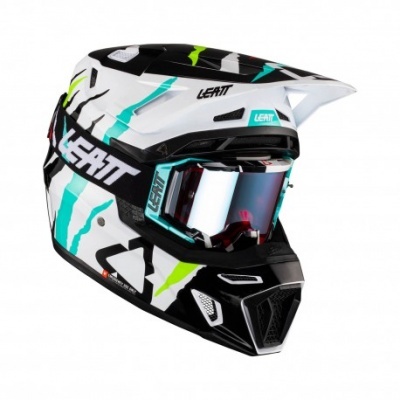Capacete integral de motocross branco, preto, verde e azul com óculos espelhados