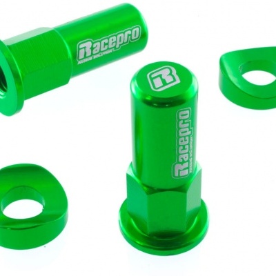 Parafusos verdes metálicos Racepro com espaçadores triangulares verdes