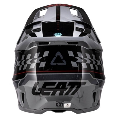 Capacete integral motociclista cinza com padrões pretos e brancos e logo LEATT