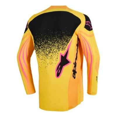 Camisola desportiva amarelo e laranja com padrão preto e rosa e texto alpinestars
