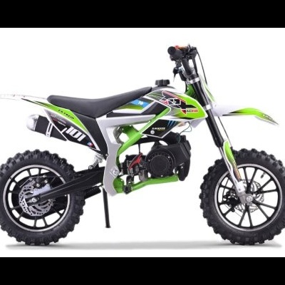 Motocross de criança verde, preto e branco com pneus largos e detalhes gráficos