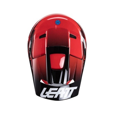 Capacete desportivo vermelho e preto com marca LEATT