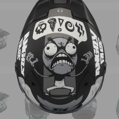 Capacete preto com desenho caricatural e símbolos brancos