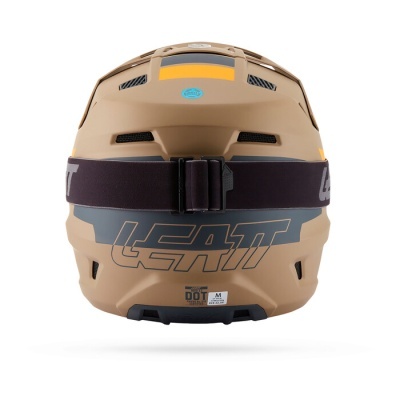 Capacete bege com fita preta e marca LEATT vista traseira