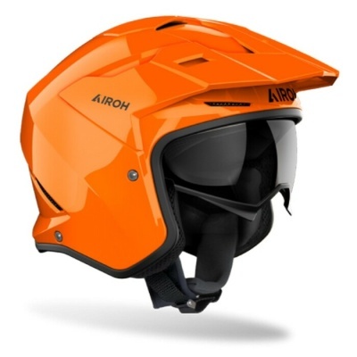 Capacete de motocicleta laranja com viseira preta e logótipo AIROH