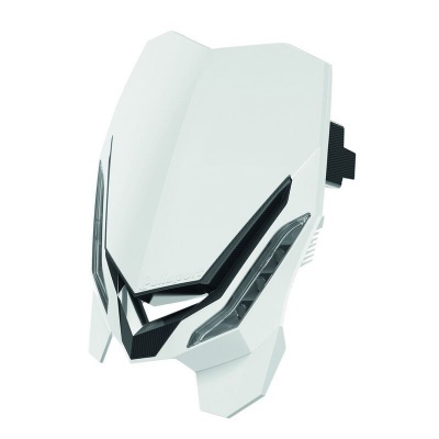 Peça branca angular com detalhes pretos e textura lisa