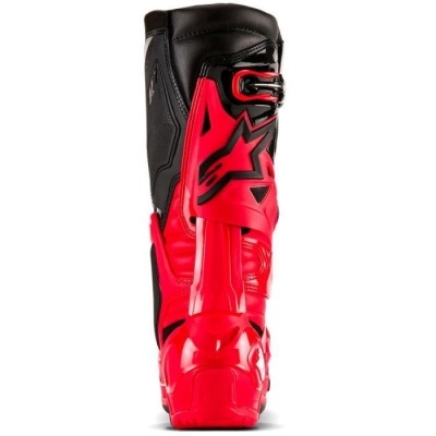 Bota de motocross vermelha e preta Alpinestars com fecho e sola reforçada
