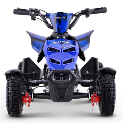 Quad infantil azul com detalhes pretos e vermelhos, piso largo, guiador e visor com texto