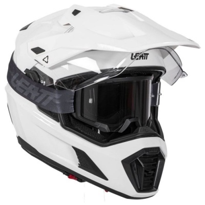 Capacete integral branco com viseira e óculos escuros com faixa elástica cinzenta preta LEATT