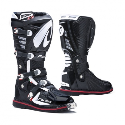 Botas de motociclista Forma Predator 20 em preto e branco com detalhes vermelhos
