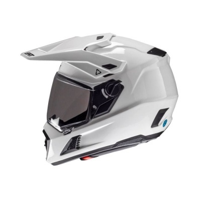 Capacete integral branco com viseira fumada e pala ajustável