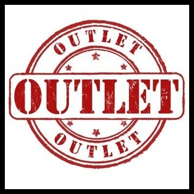 Carimbo vermelho com texto OUTLET em fundo branco