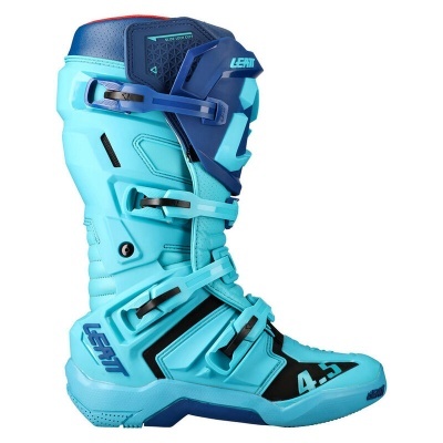 Bota desportiva de motocross azul com fivelas