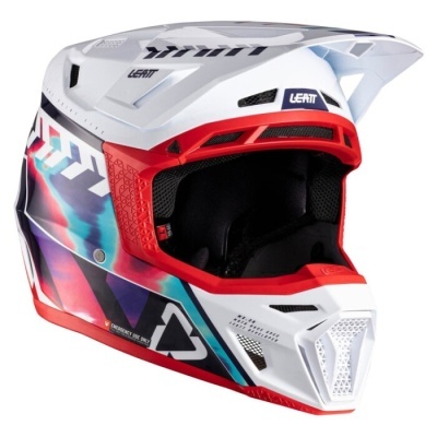 Capacete integral branco, vermelho e azul com padrões gráficos