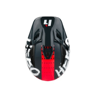 Capacete preto, vermelho e branco para motocross com texto PEDRO HEAD