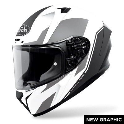Capacete integral de motociclismo preto e branco com visor transparente e inscrições 'AIROH' e 'VISION'.