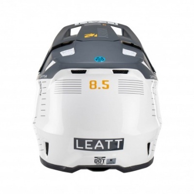 Capacete de mota branco e cinzento com inscrições LEATT e 8.5
