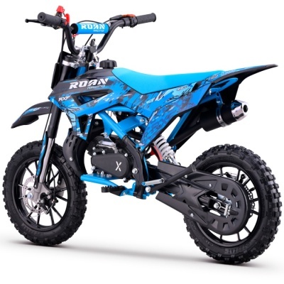 Motocross azul e preto com texto ROAN RACING no guiador e na estrutura
