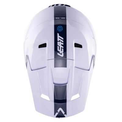 Capacete branco com faixa azul escura e texto LEATT