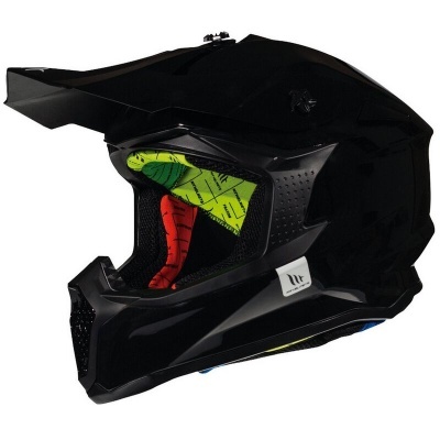 Capacete integral preto com interior verde e vermelho, padrão de linhas pretas