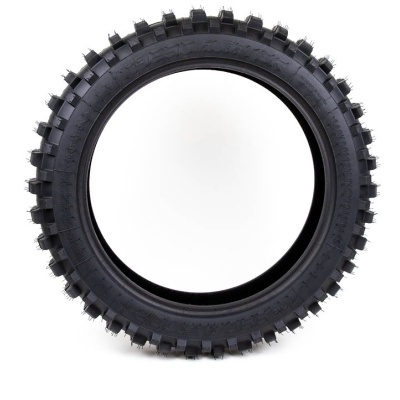 Pneu preto Dunlop Geomax MX33 com padrão de cravos