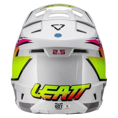 Capacete branco com decoração colorida e texto LEATT na traseira