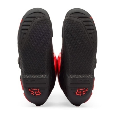 Solas de sapatilhas pretas com detalhes vermelhos e logotipo Fox Racing