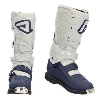 Botas motocross azul escuro e branco com proteções rígidas e fechos ajustáveis