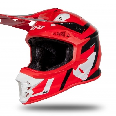 Capacete integral vermelho com detalhes pretos e brancos e texto UFO