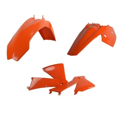 Peças plásticas para mota em laranja brilhante sobre fundo branco