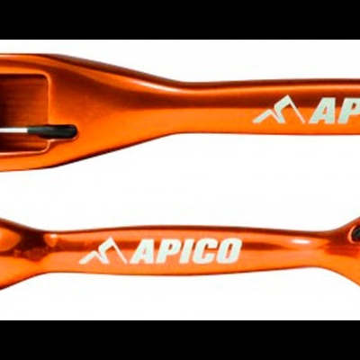 Alavancas de embraiagem e travão em alumínio anodizado laranja com a marca APICO