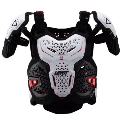 Proteção corporal branca e preta com ombreiras e detalhes vermelhos
