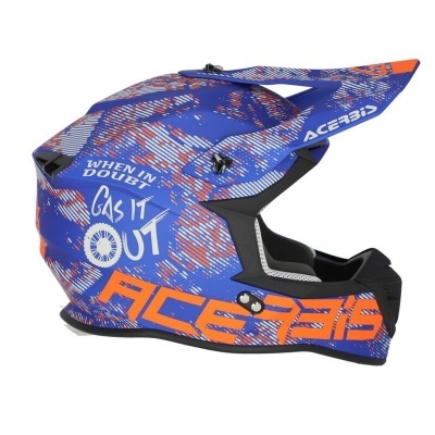capacete motocross azul com padrões laranja e texto branco