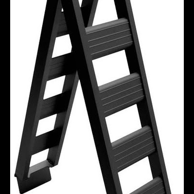 Escada dobrável preta com cinco degraus em formato de A
