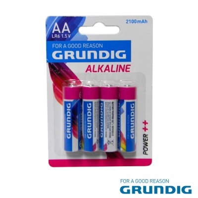 Pack de 4 pilhas AA Grundig Alkaline em embalagem branca azul e rosa