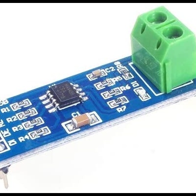 Módulo eletrónico azul com conector verde de dois pinos