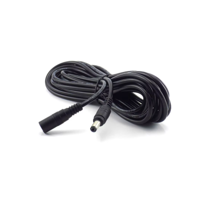 Cabo extensor de alimentação preto com conectores fêmea e macho