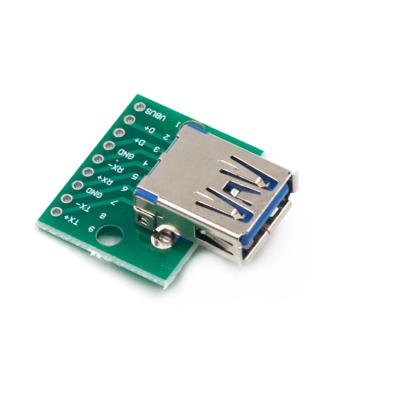 Adaptador USB tipo A fêmea para PCB verde com pinos e texto impresso