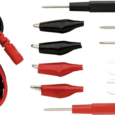Conjunto de acessórios de teste elétrico com cabos, pinças e ponteiras em preto e vermelho