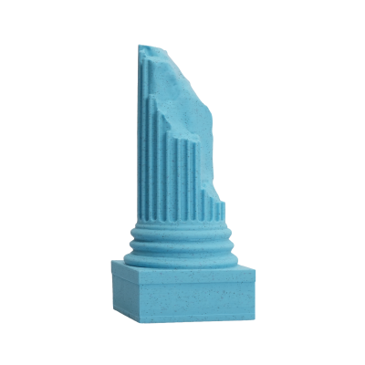 Coluna decorativa azul claro com textura pontilhada e base quadrada