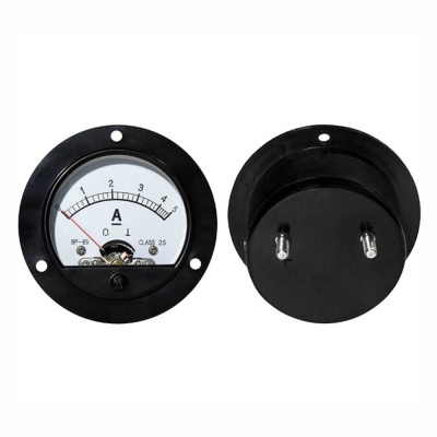 Ampémetro analógico redondo com escala de 0 a 5 amperes e terminais traseiros.