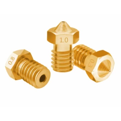 Três bicos de extrusora dourados para impressora 3D com números 0.8, 1.0 e 0.3