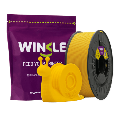 Filamento para impressão 3D amarelo com carretel cinzento e caracol 3D amarelo junto a embalagem roxa WINKLE.