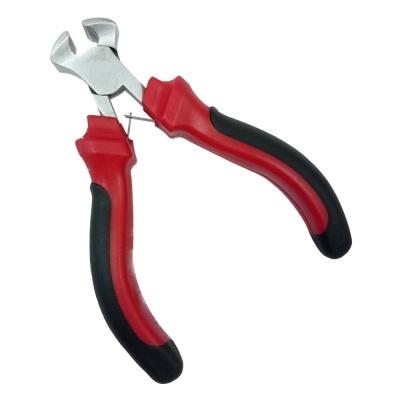 Alicate de corte com cabo vermelho e preto