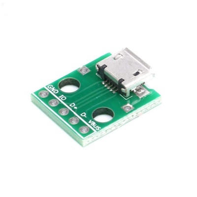 Placa eletrónica verde com conector USB micro e pinos serigrafados