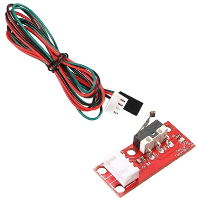 Sensor eletrónico com cabo tricolor conectado a placa vermelha com interruptor
